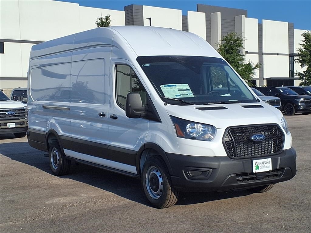 2025 Ford Transit photo 3