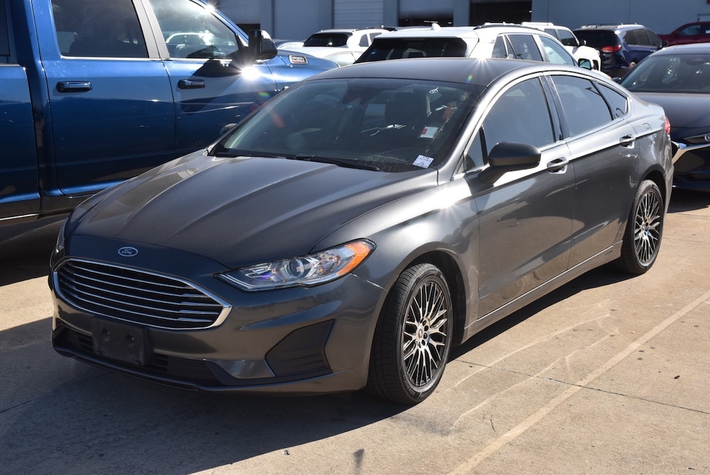 Used 2020 Ford Fusion SE Sedan