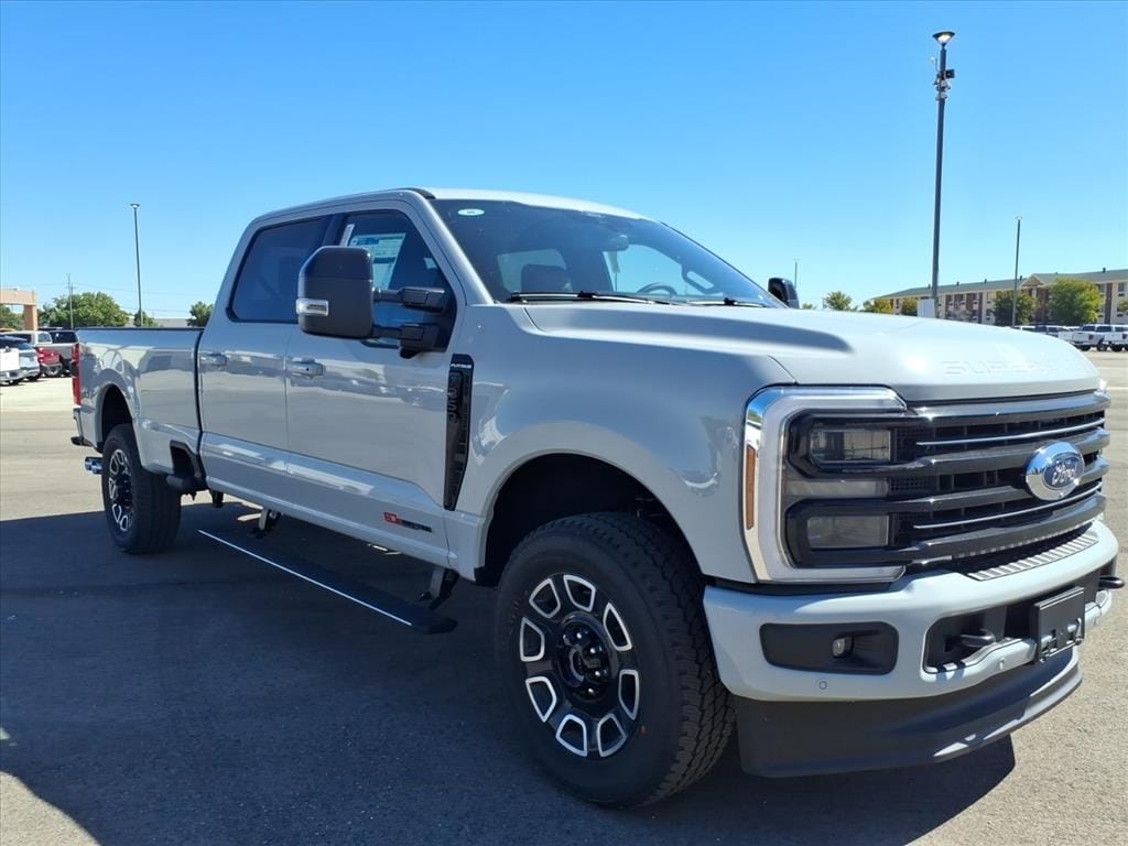 New 2026 Ford F-350 Platinum Truck Crew Cab