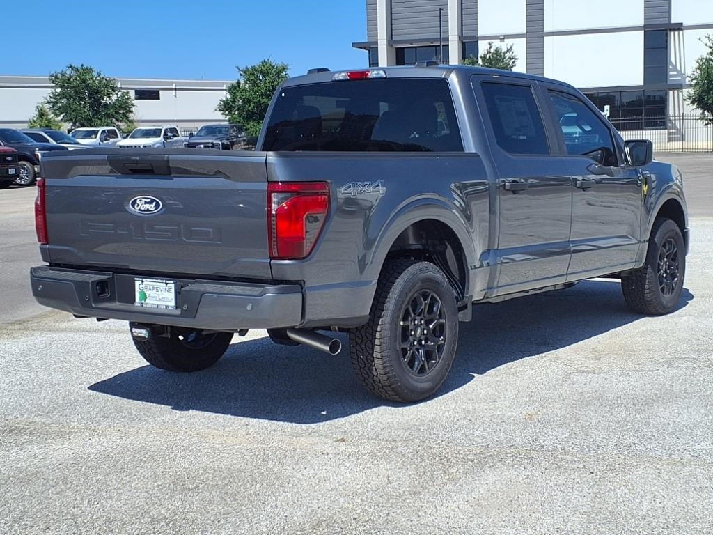 2025 Ford F-150 STX photo 4