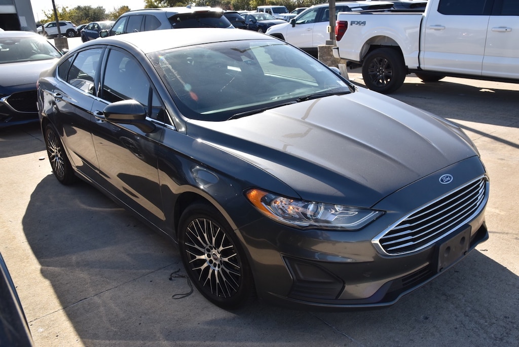 Used 2020 Ford Fusion SE Sedan