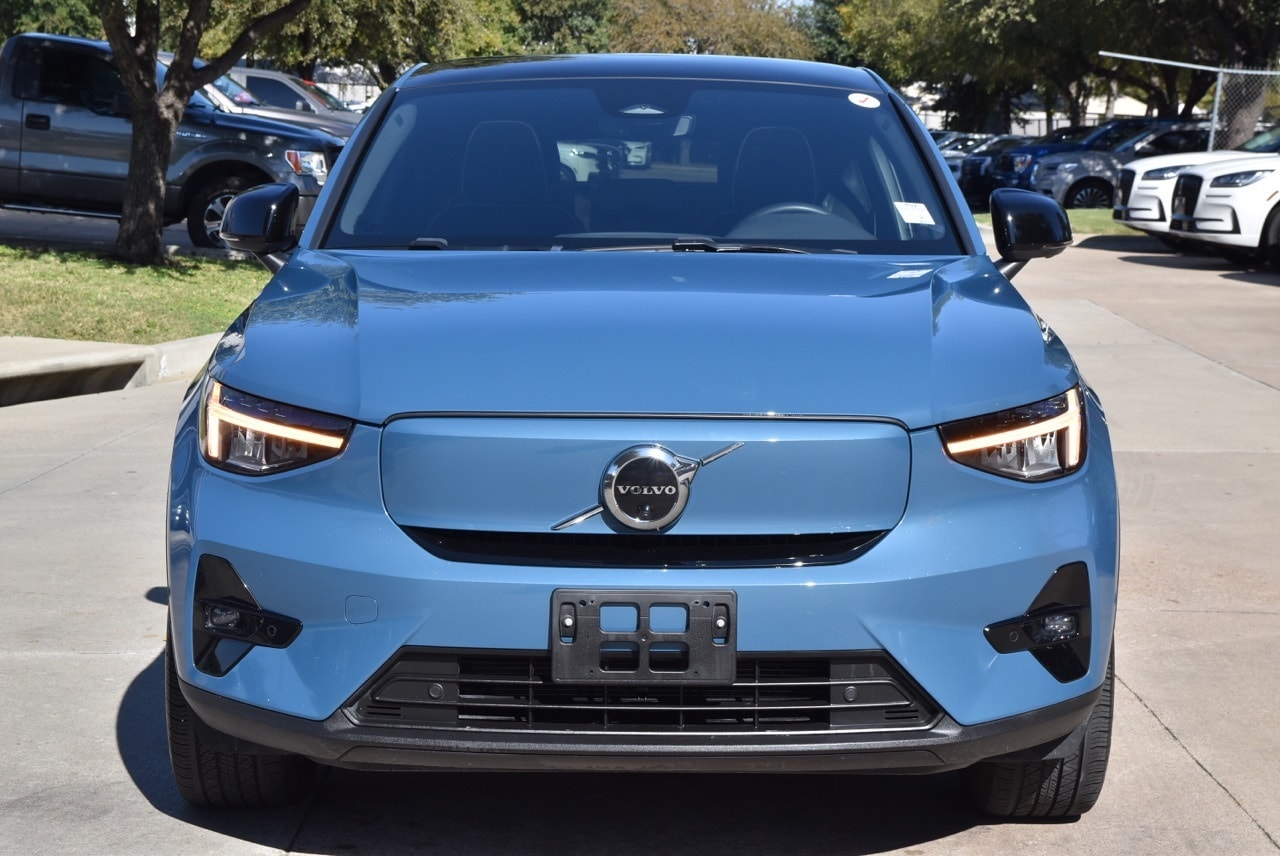 Used 2023 Volvo C40 Plus with VIN YV4ED3GL7P2036095 for sale in Grapevine, TX