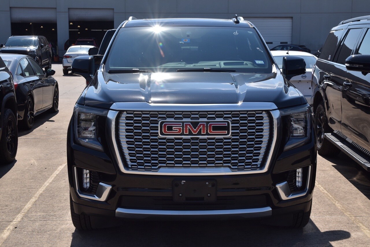 2022 Gmc Yukon Denali photo 2