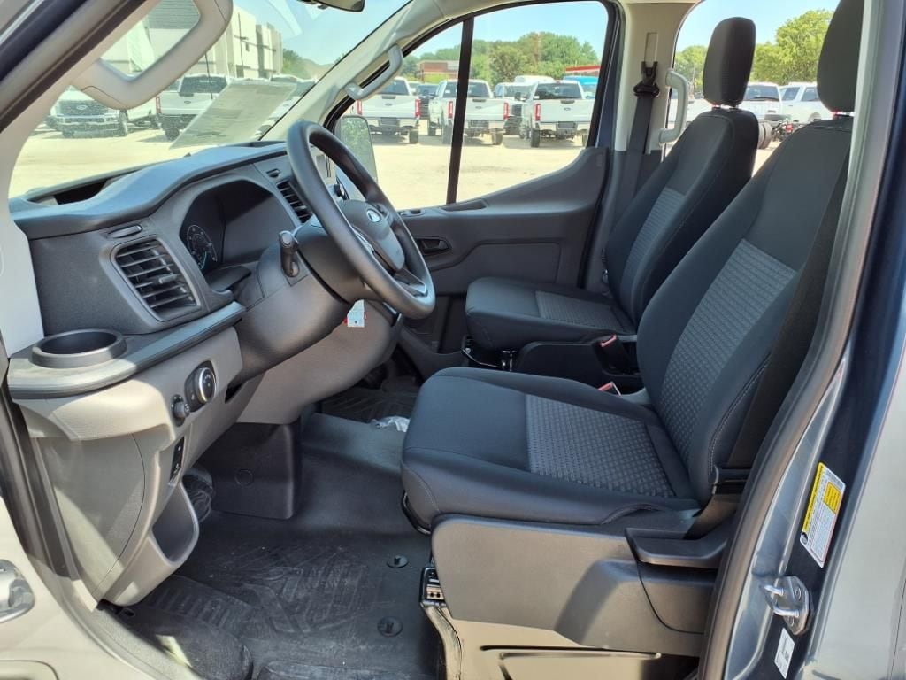 2025 Ford Transit Van Base - Photo 17