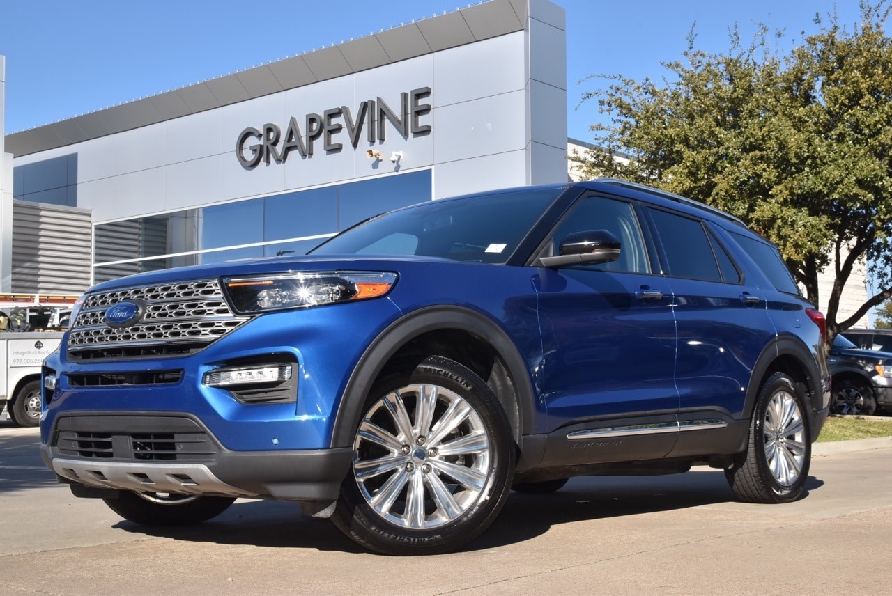 2020 Ford Explorer Limited's photo