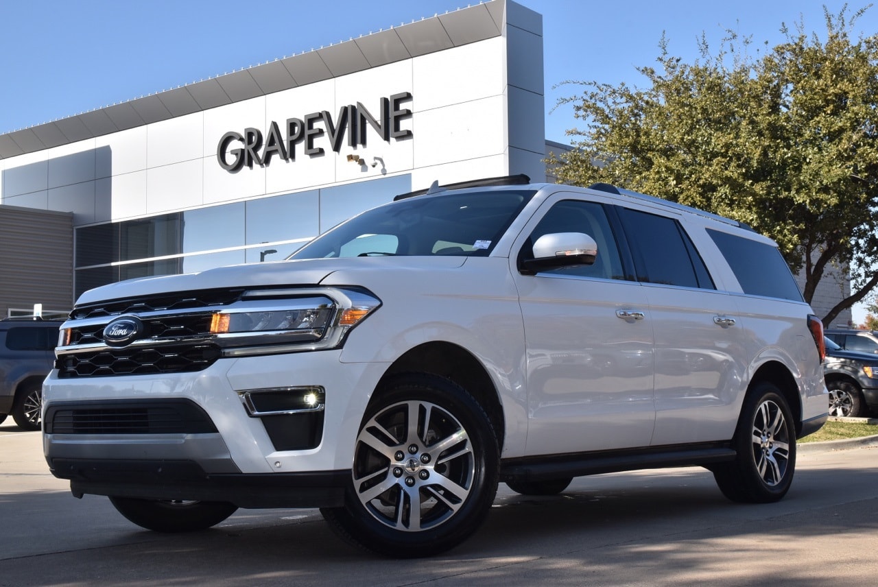 2024 Ford Expedition Limited's photo