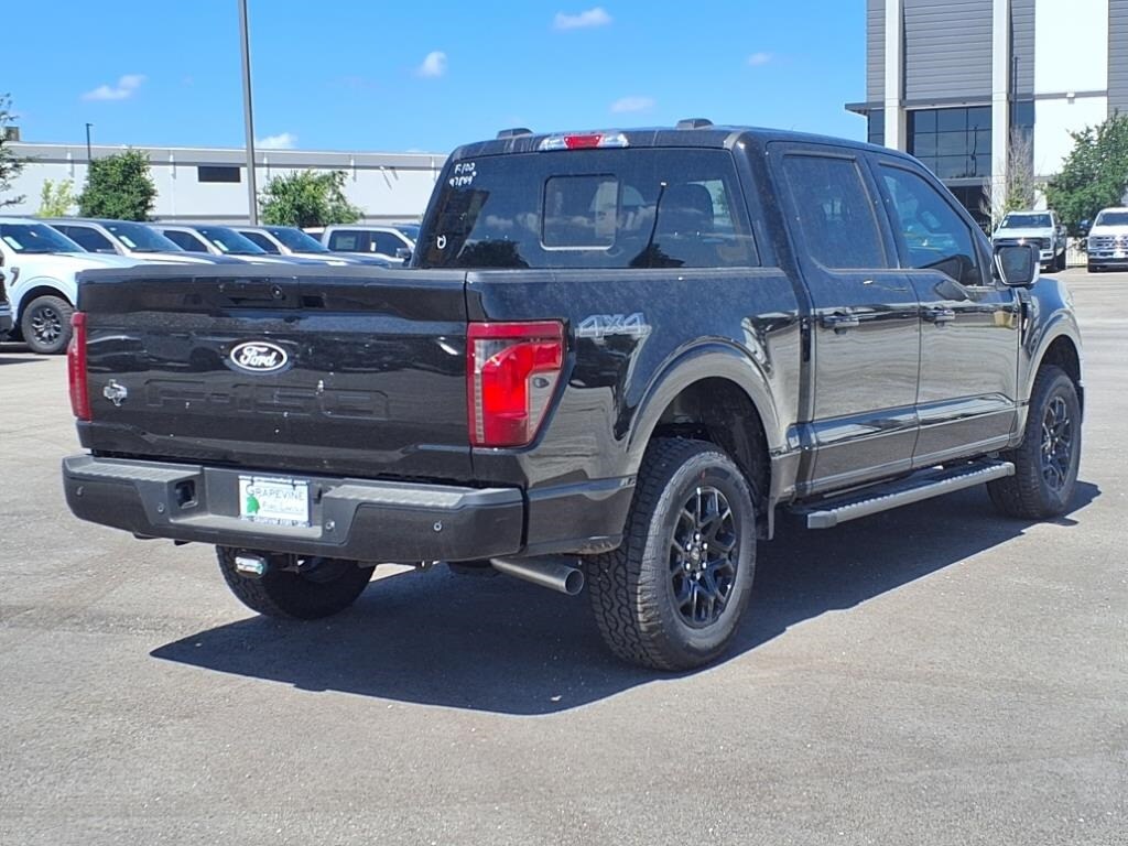 2025 Ford F-150 XLT photo 2