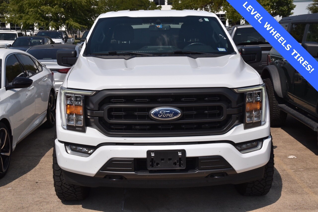 2022 Ford F-150 XLT photo 2