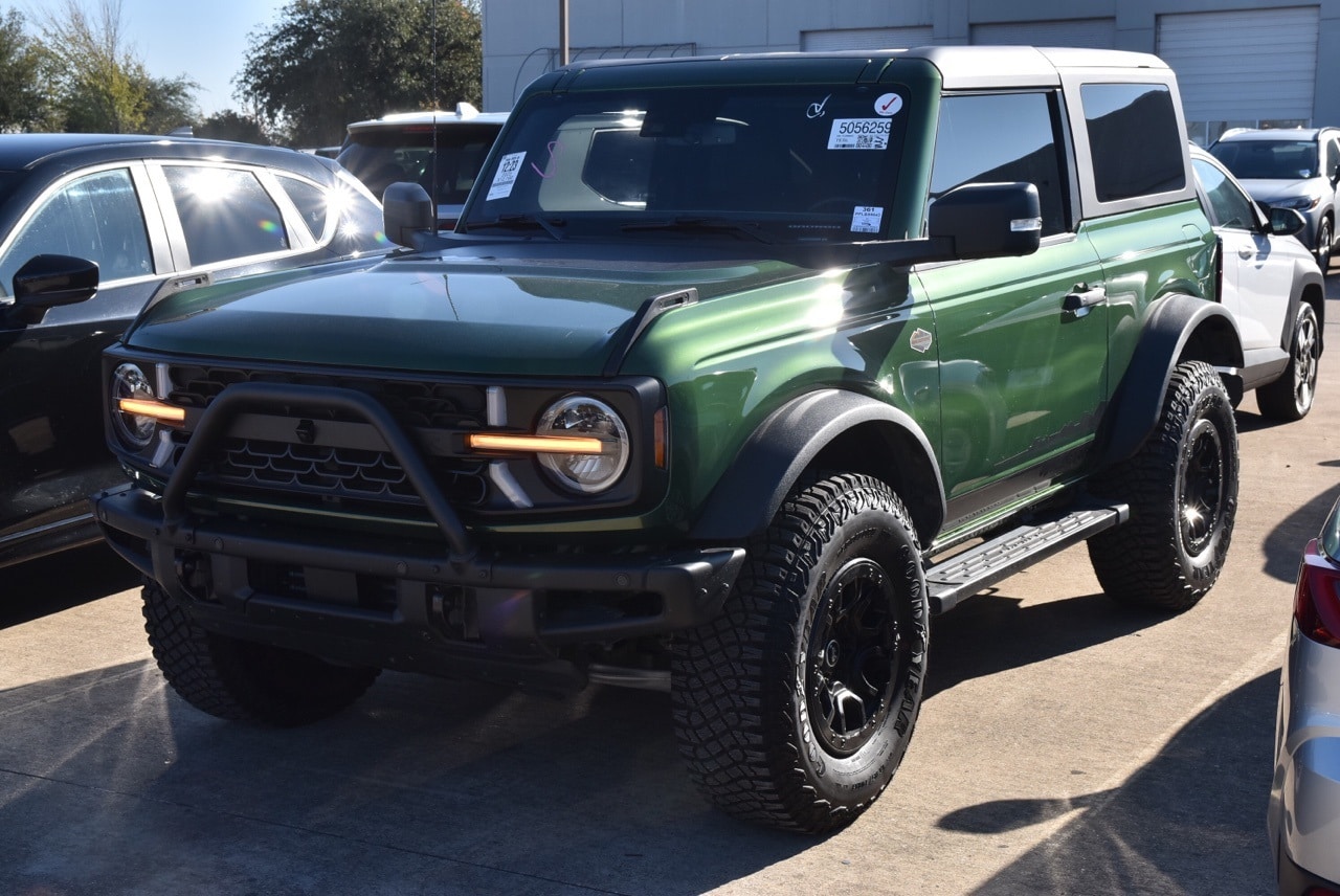 2023 Ford Bronco 2-Door Wildtrak's photo
