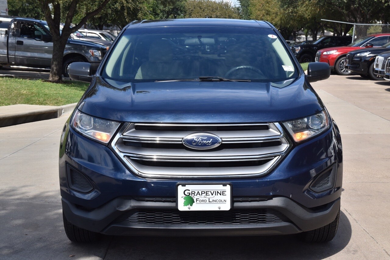 2017 Ford Edge SE photo 2