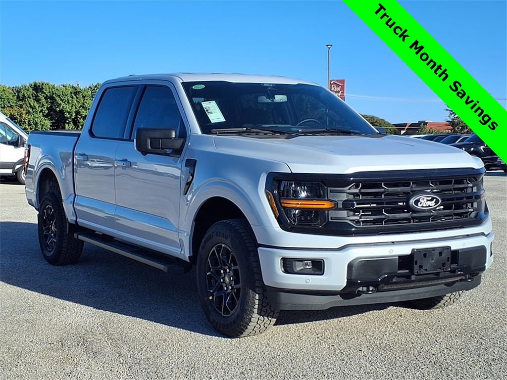 New 2025 Ford F-150 XLT Truck SuperCrew Cab
