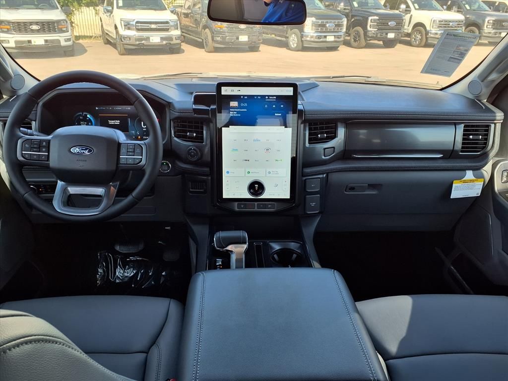 2025 Ford F-150 Lightning Flash - Photo 7