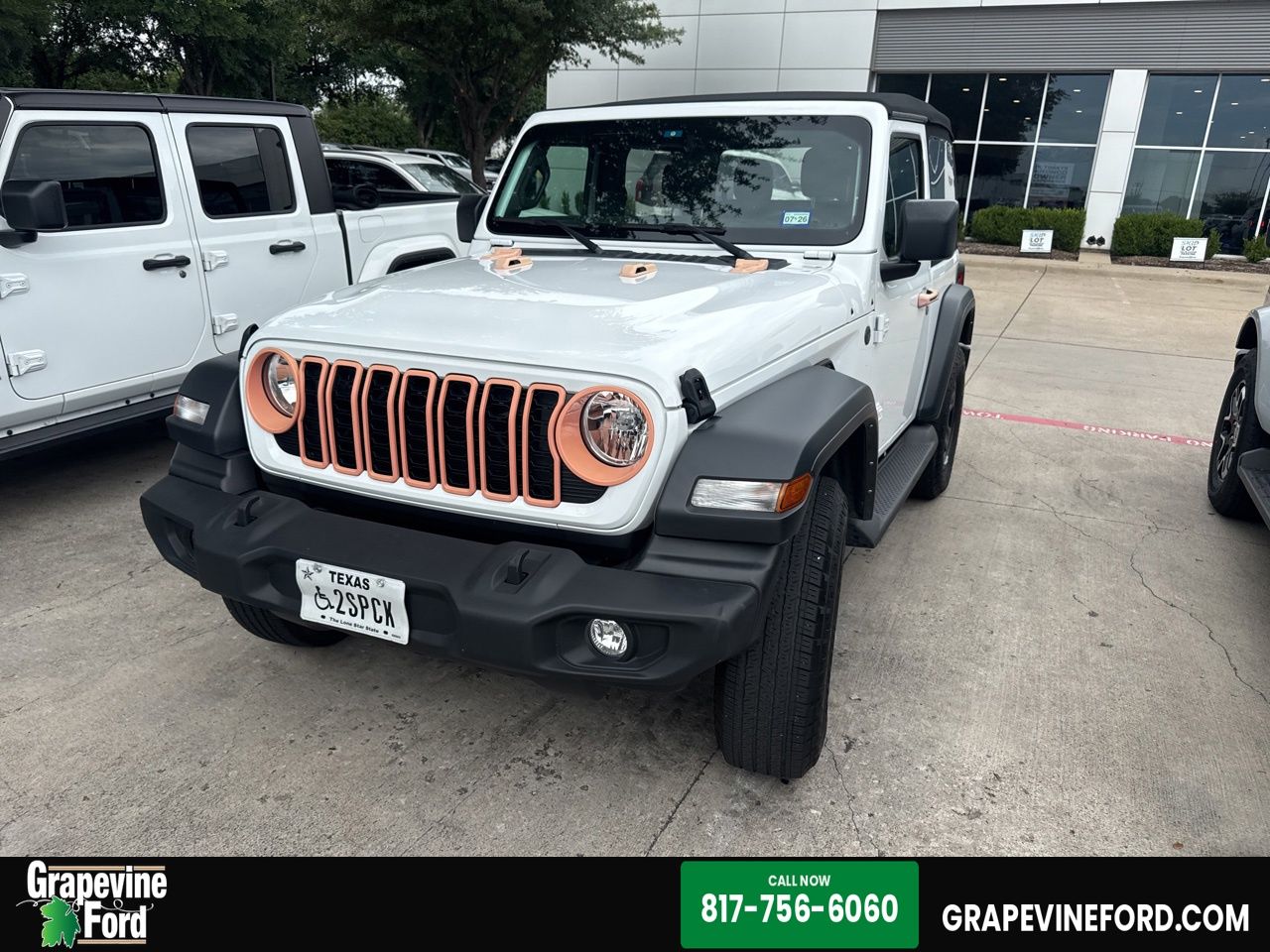 2024 Jeep Wrangler Sport's photo