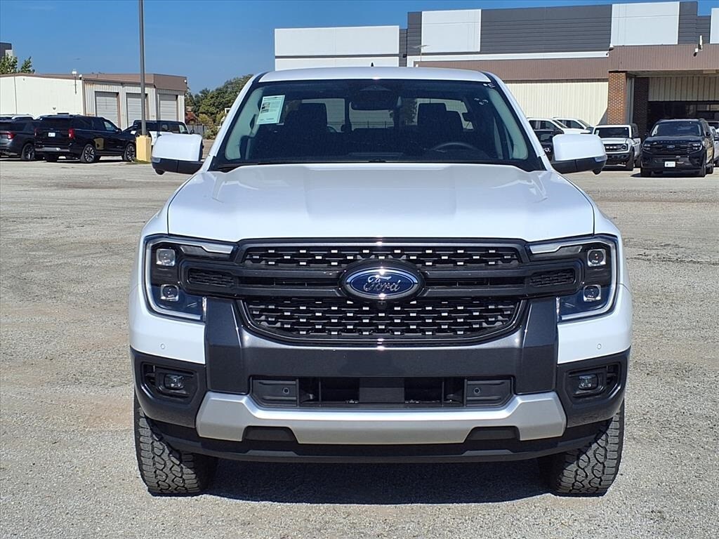 2025 Ford Ranger Lariat photo 2