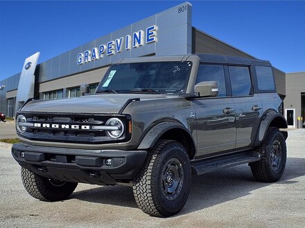 2025 Ford Bronco Outer Banks SUV
