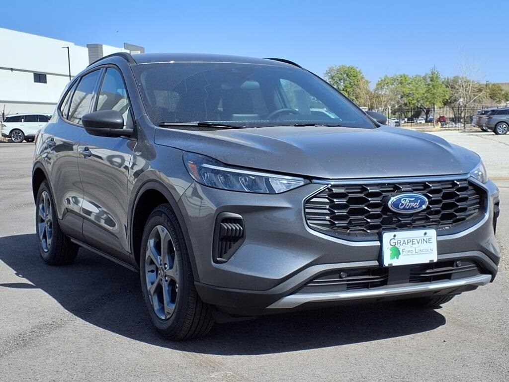 2025 Ford Escape ST-Line photo 3