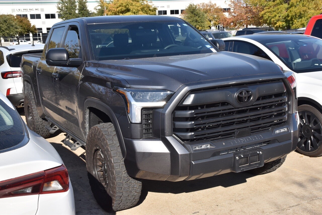 2025 Toyota Tundra SR5 photo 3