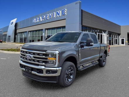 2027 Ford F-250 Lariat Truck Crew Cab
