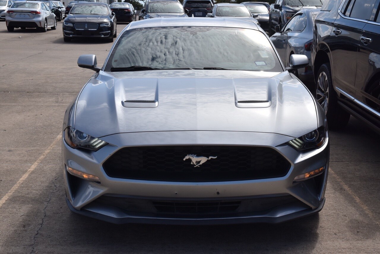 2020 Ford Mustang EcoBoost photo 2