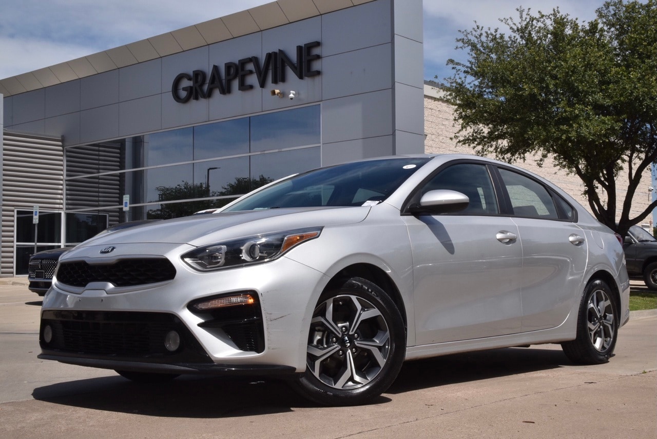 Used 2021 Kia Forte LXS with VIN 3KPF24AD4ME333781 for sale in Grapevine, TX