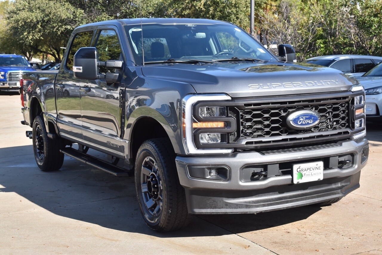 2024 Ford F-250 Lariat photo 3