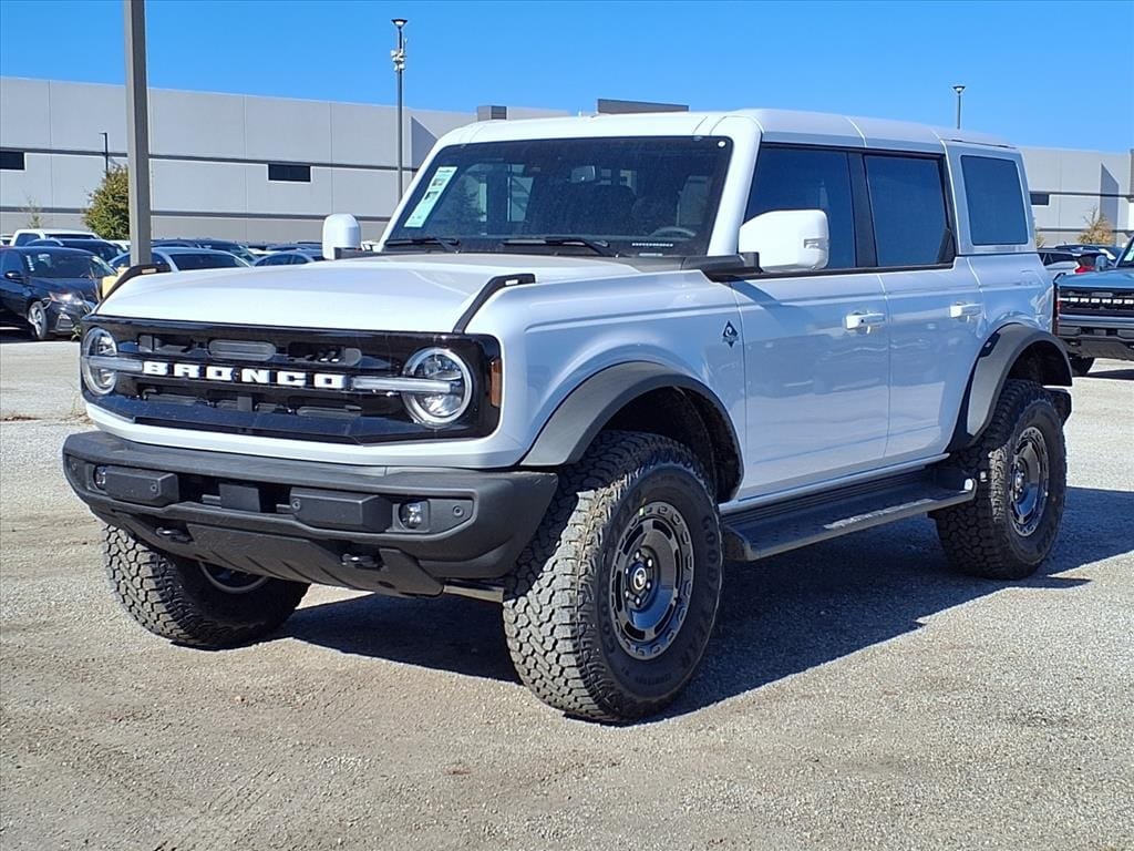 New 2025 Ford Bronco Outer Banks SUV