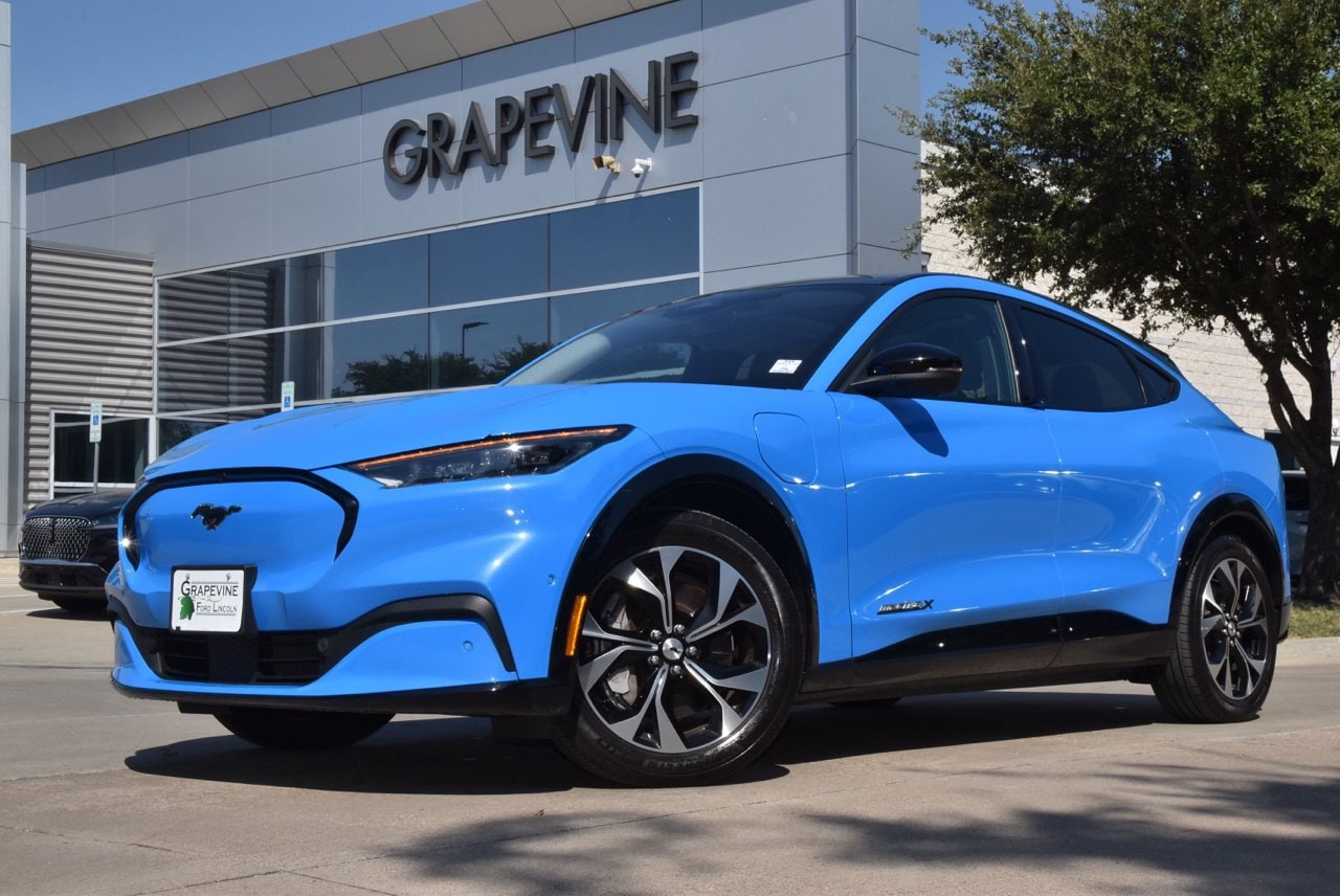Certified 2022 Ford Mustang Mach-E Premium AWD with VIN 3FMTK3SU3NMA40159 for sale in Grapevine, TX