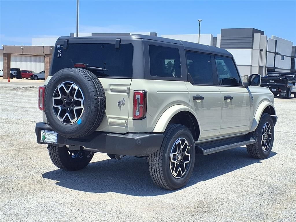 New 2026 Ford Bronco Outer Banks SUV