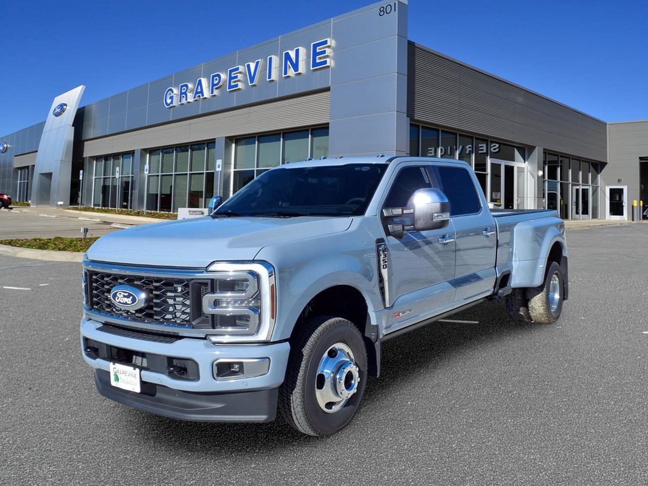 2027 Ford F-350 Platinum Truck Crew Cab