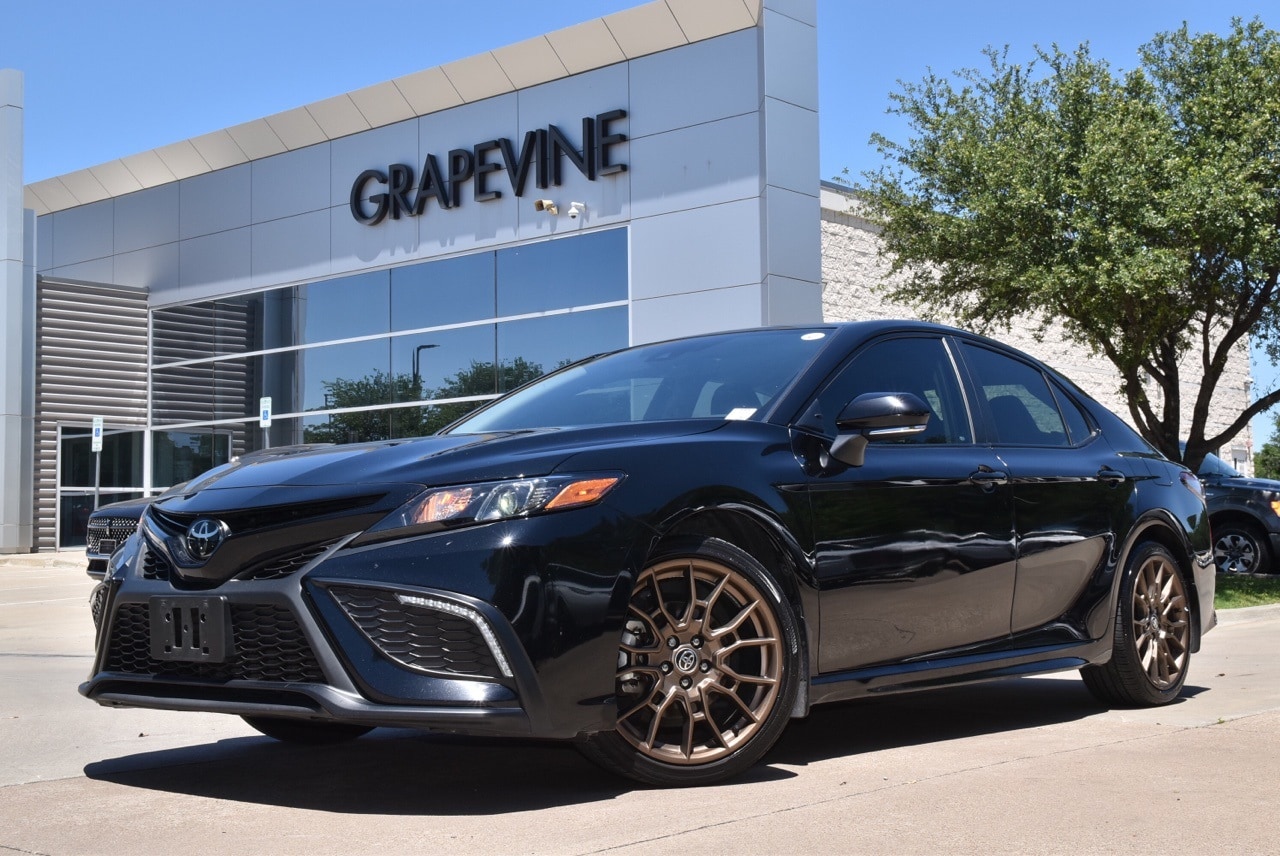 Used 2023 Toyota Camry SE with VIN 4T1G11AK9PU088577 for sale in Grapevine, TX