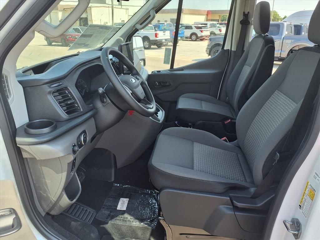 2025 Ford Transit Passenger Van XLT - Photo 18