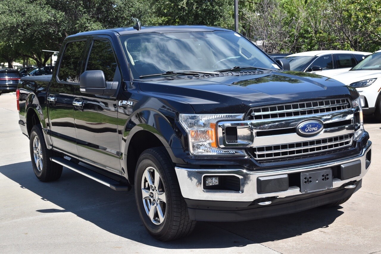 2020 Ford F-150 XLT photo 2