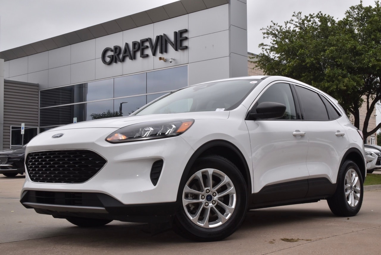 Used 2022 Ford Escape SE with VIN 1FMCU0G66NUA48397 for sale in Grapevine, TX