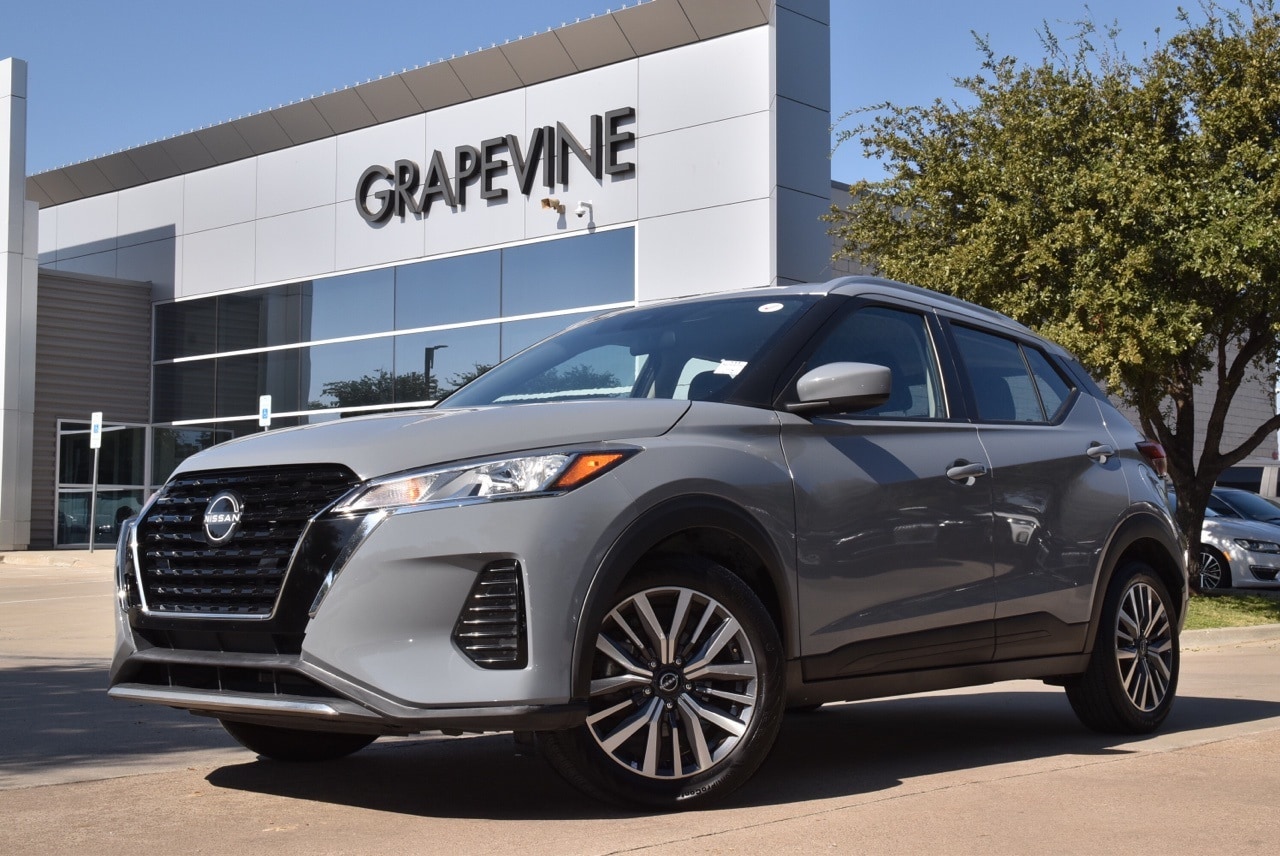 2022 Nissan Kicks SV