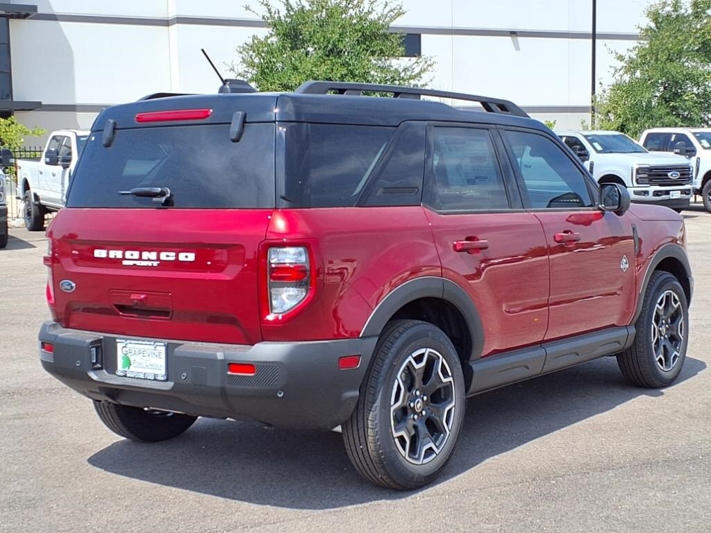 2025 Ford Bronco Sport Outer Banks photo 4
