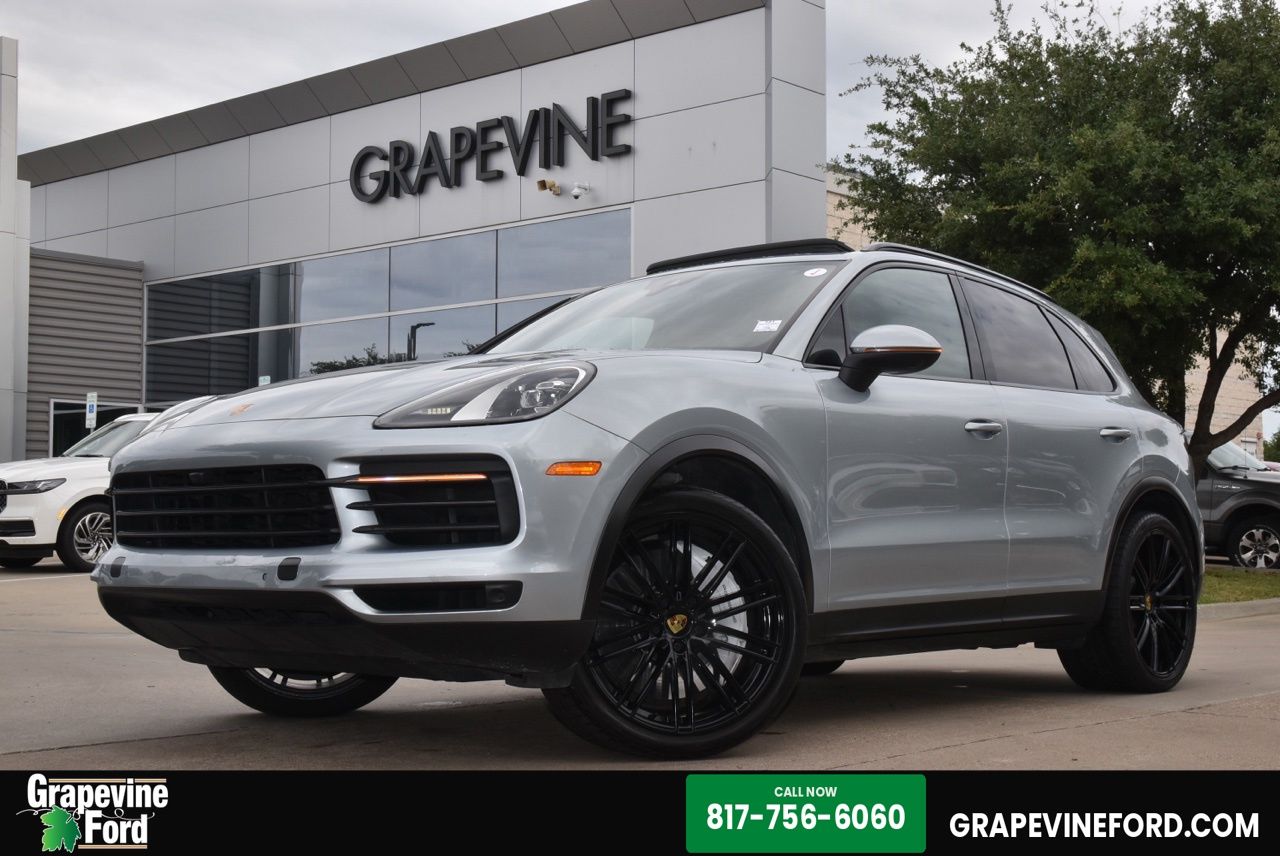 2022 Porsche Cayenne Base