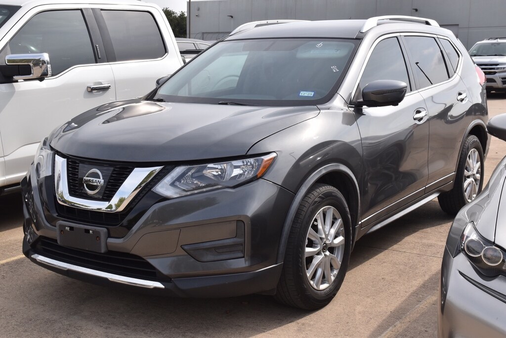 Used 2017 Nissan Rogue SV SUV