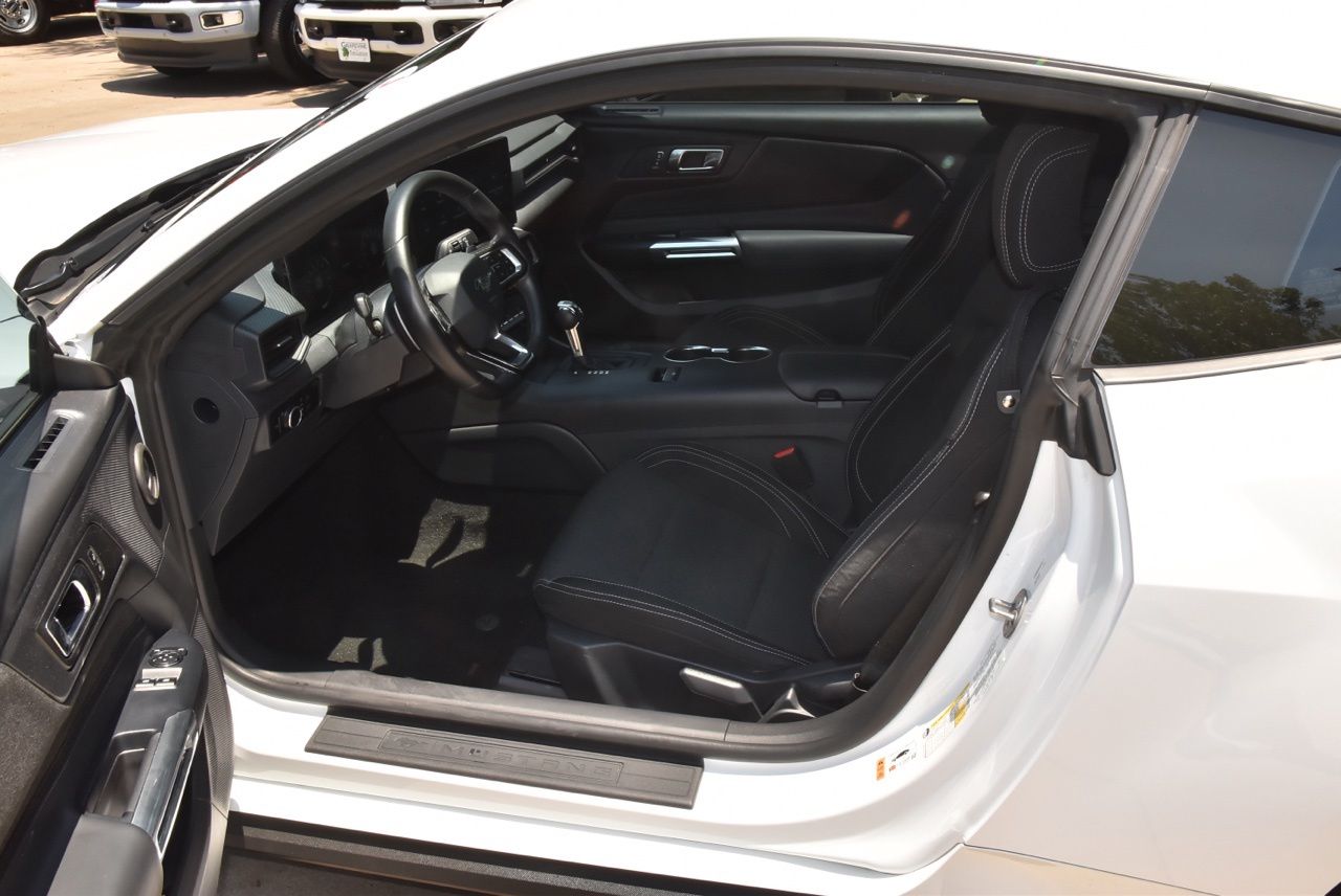 2024 Ford Mustang 30