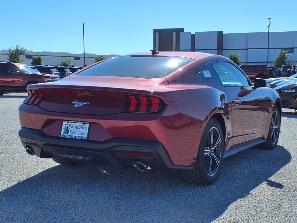 2025 Ford Mustang EcoBoost photo 4