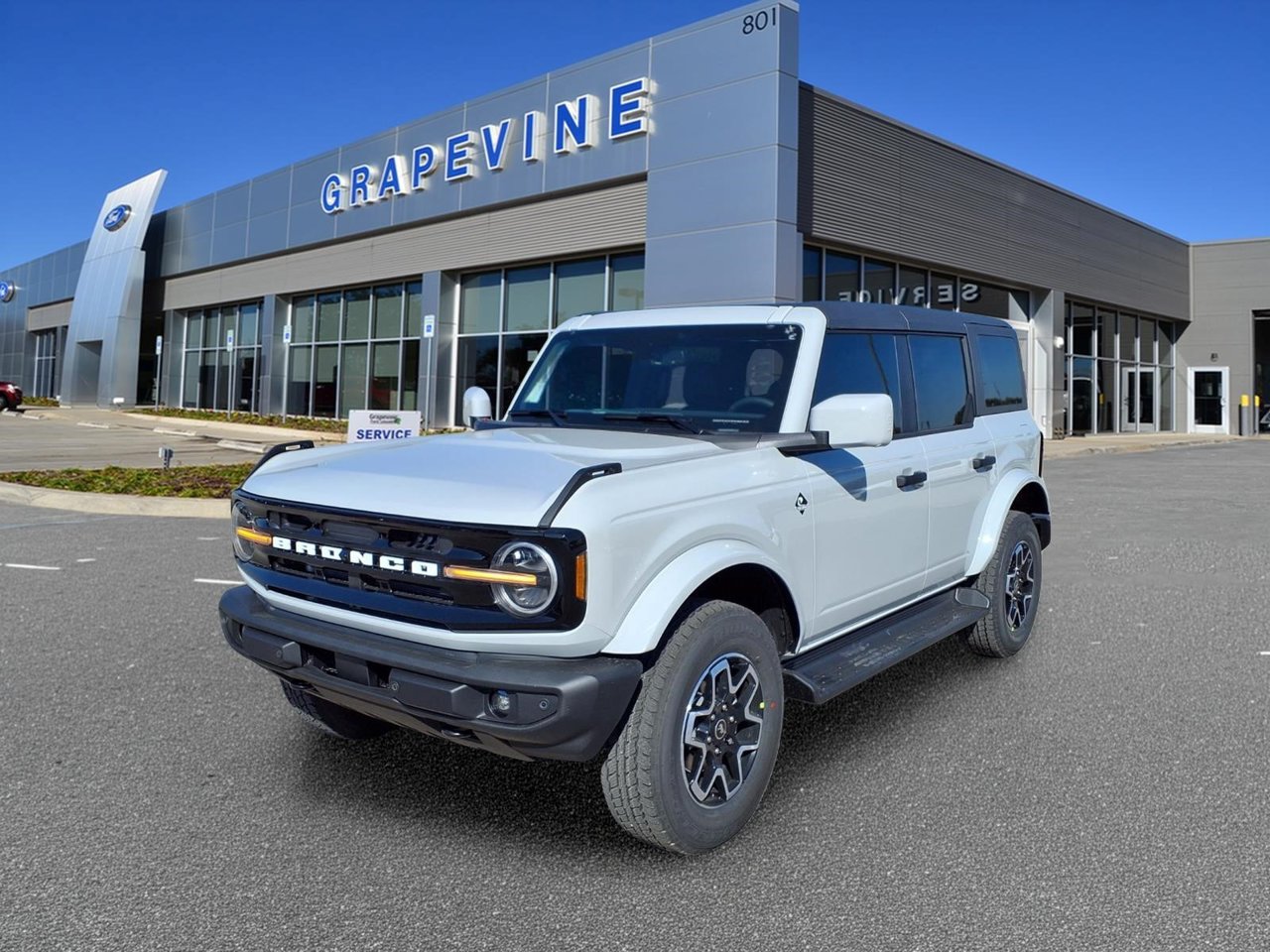 2026 Ford Bronco Outer Banks SUV