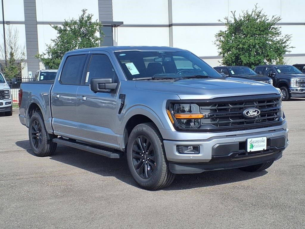 2025 Ford F-150 XLT photo 3