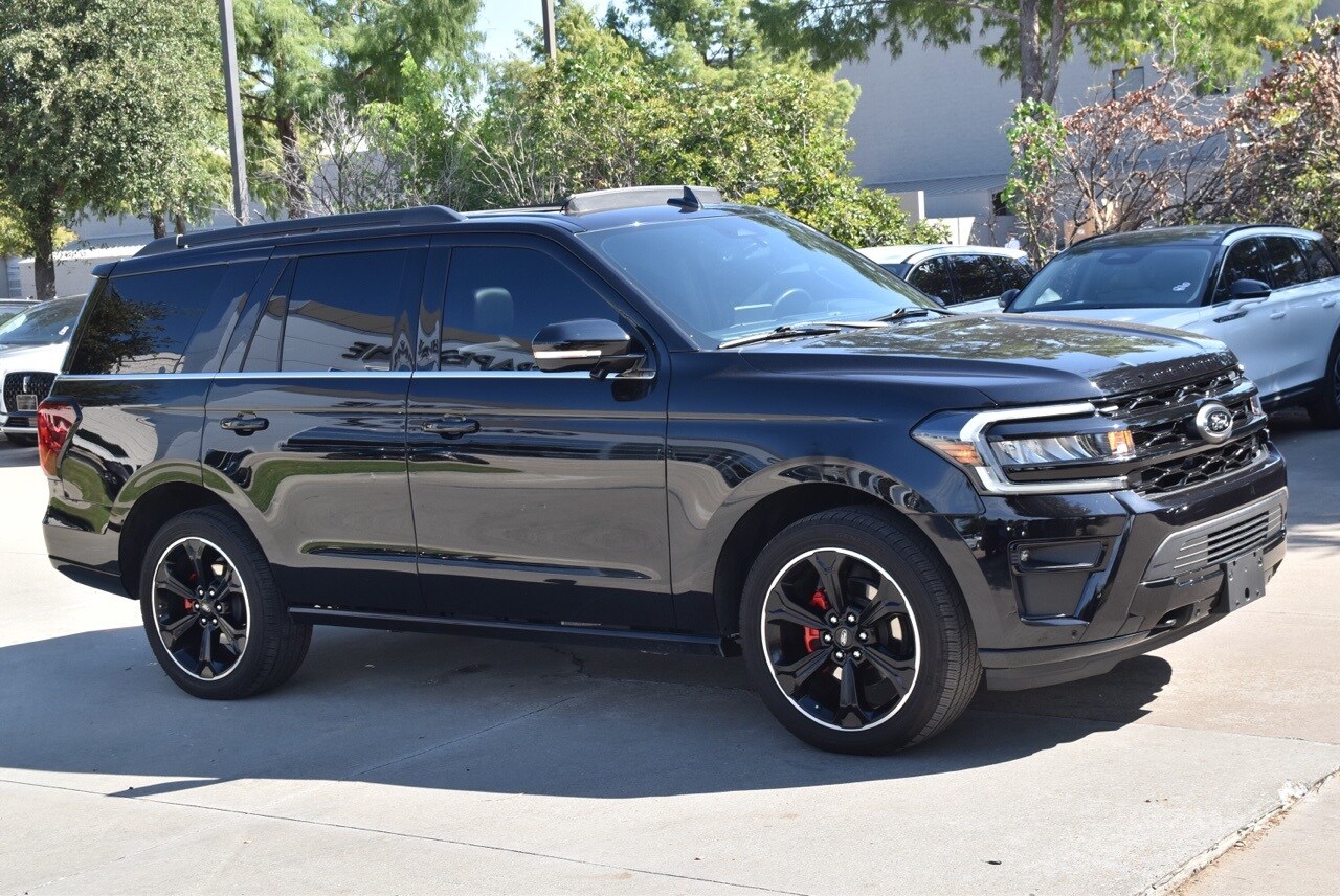 2024 Ford Expedition Limited photo 3