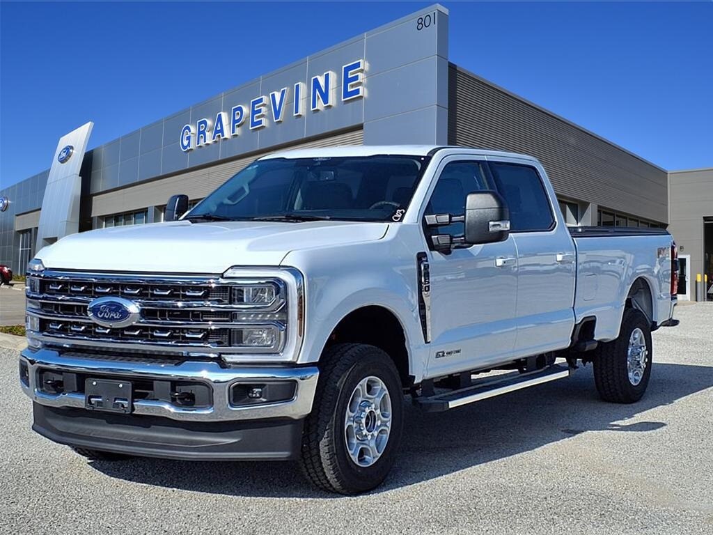 New 2026 Ford F-350 XLT Truck Crew Cab