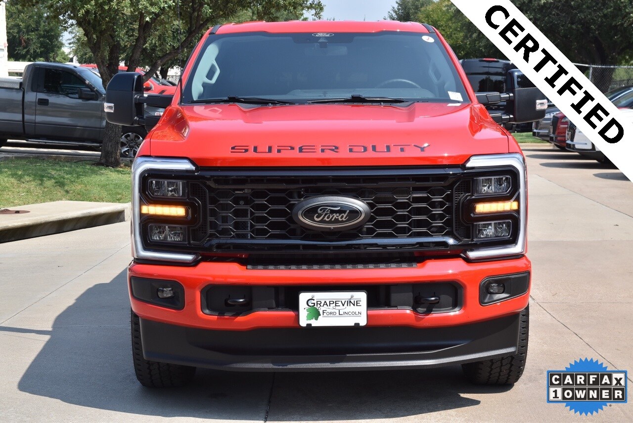 2025 Ford F-250 Lariat photo 2