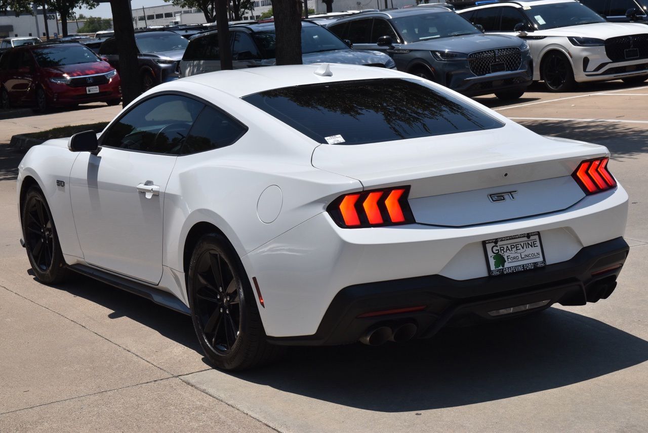 2024 Ford Mustang 10