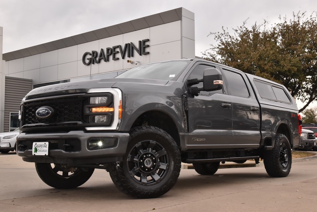 Used 2023 Ford F-250 Lariat Truck Crew Cab