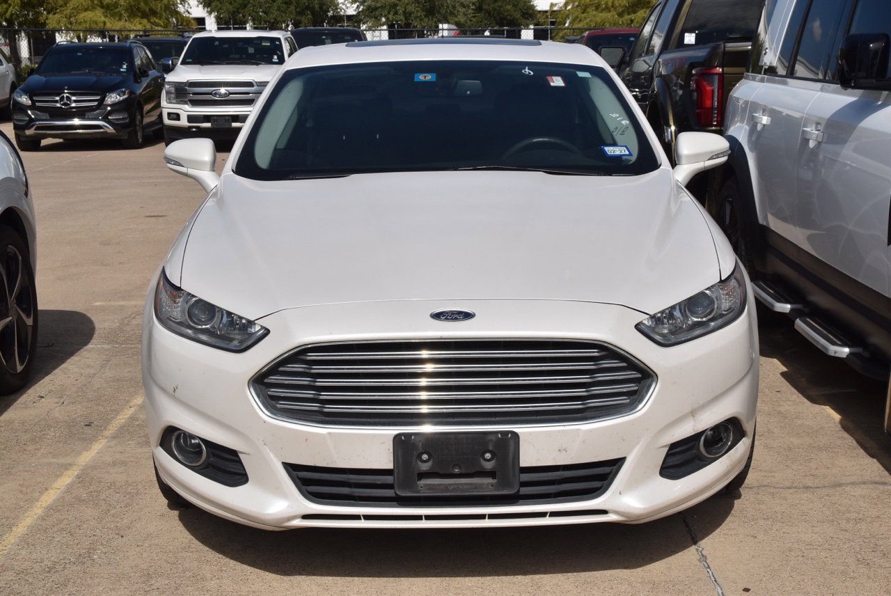 Used 2016 Ford Fusion SE Sedan