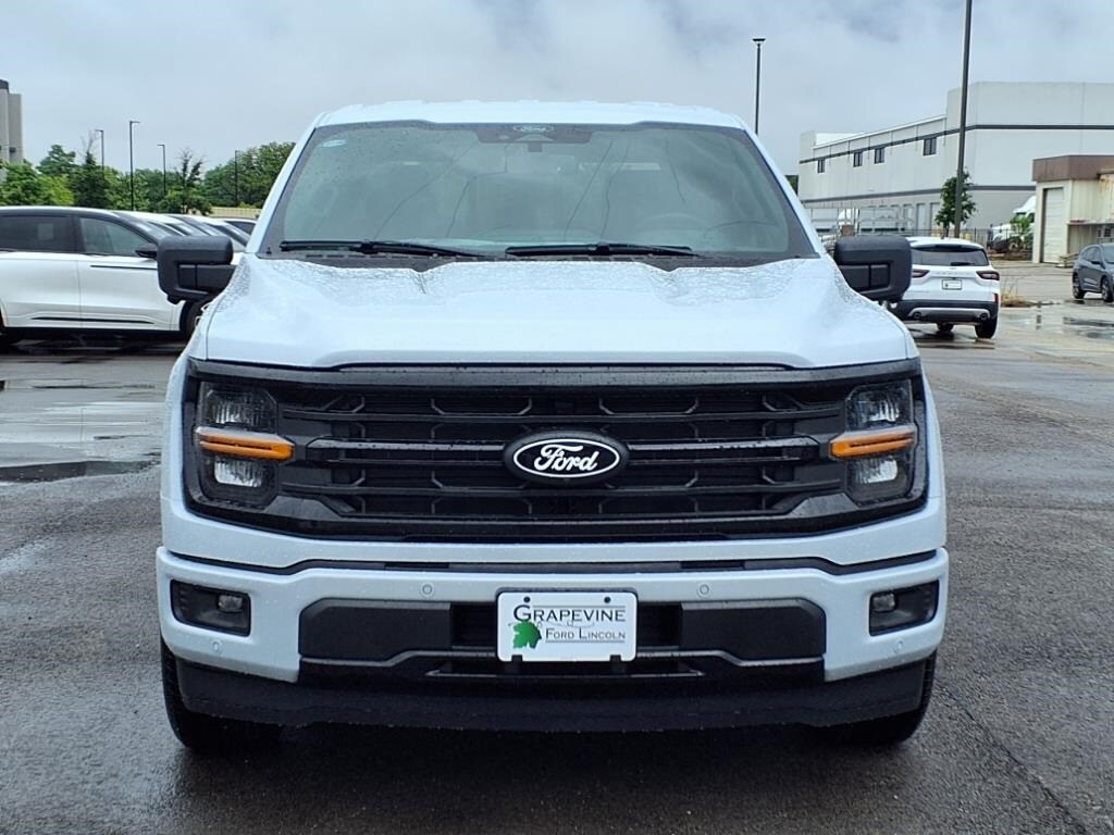 2025 Ford F-150 XLT photo 2
