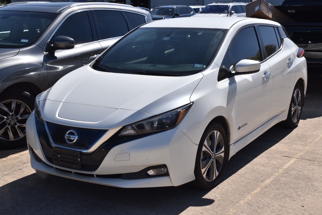 Used 2018 Nissan LEAF SV with VIN 1N4AZ1CP0JC307666 for sale in Grapevine, TX