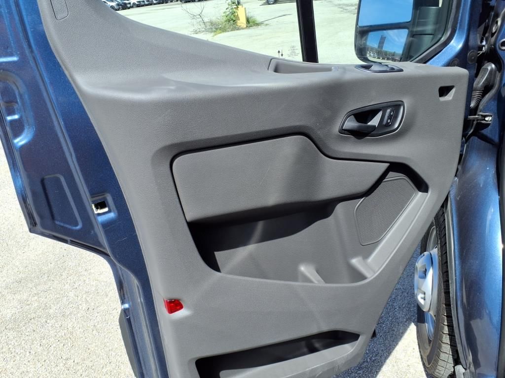 2025 Ford Transit Van Base - Photo 20